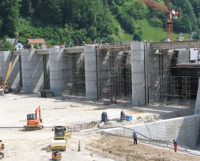 Expensive construction of conventional hydropower plants2